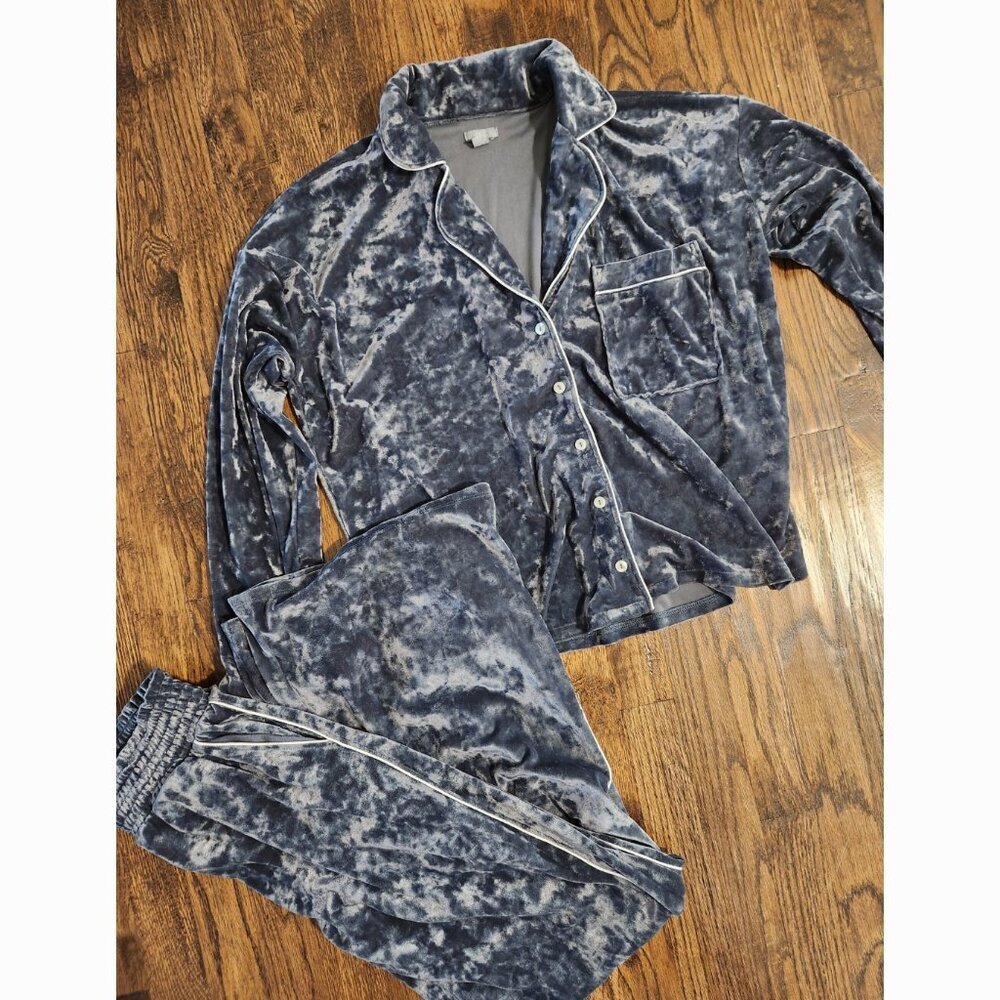 Aerie Women’s Pajama Set Crushed Velvet Slate Grey size small Button up